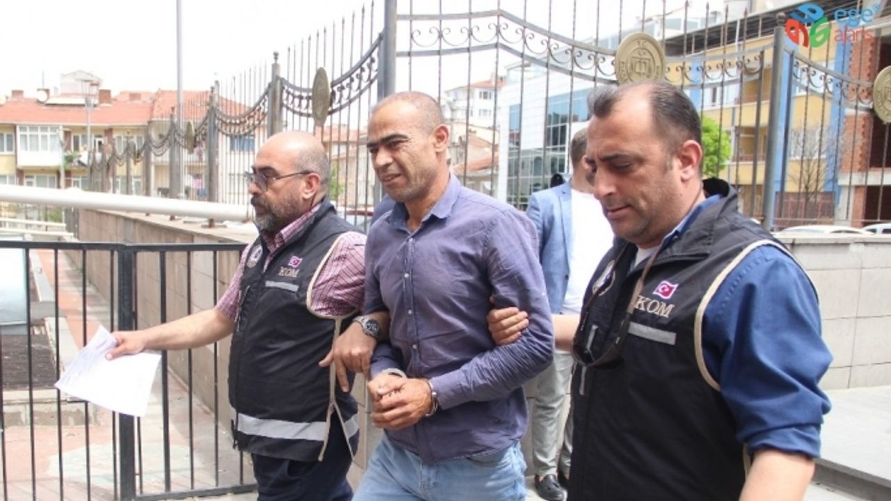 Tırdaki zuladan 13 bin paket kaçak sigara çıktı