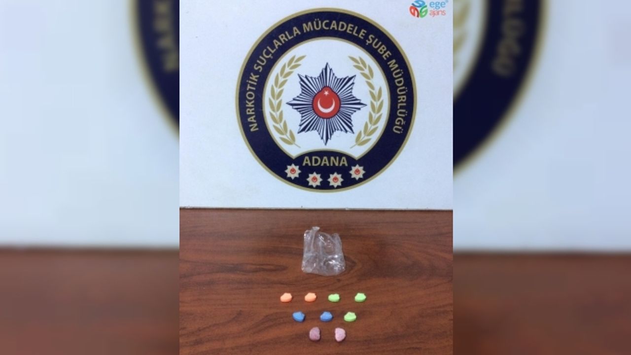 Uyuşturucu sattığı iddiasıyla gözaltına alınan şüpheli: "Müzisyenim, saksafon çalıyorum"