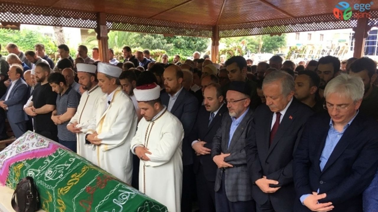 KARVAK Başkanı Yusuf Cevahir’in annesi Elmas Cevahir son yolculuğuna uğurlandı