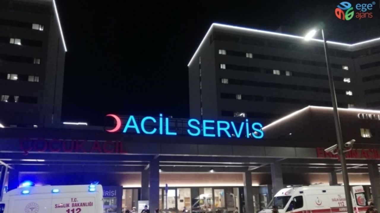Yolda yürürken uyardığı küfür eden kişileri, tabancayla vurularak öldürüldü