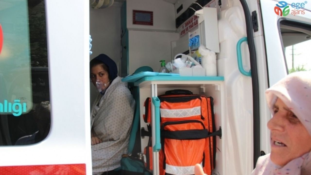 Kocaeli’de çıkan yangında binada mahsur kalanları itfaiye kurtardı