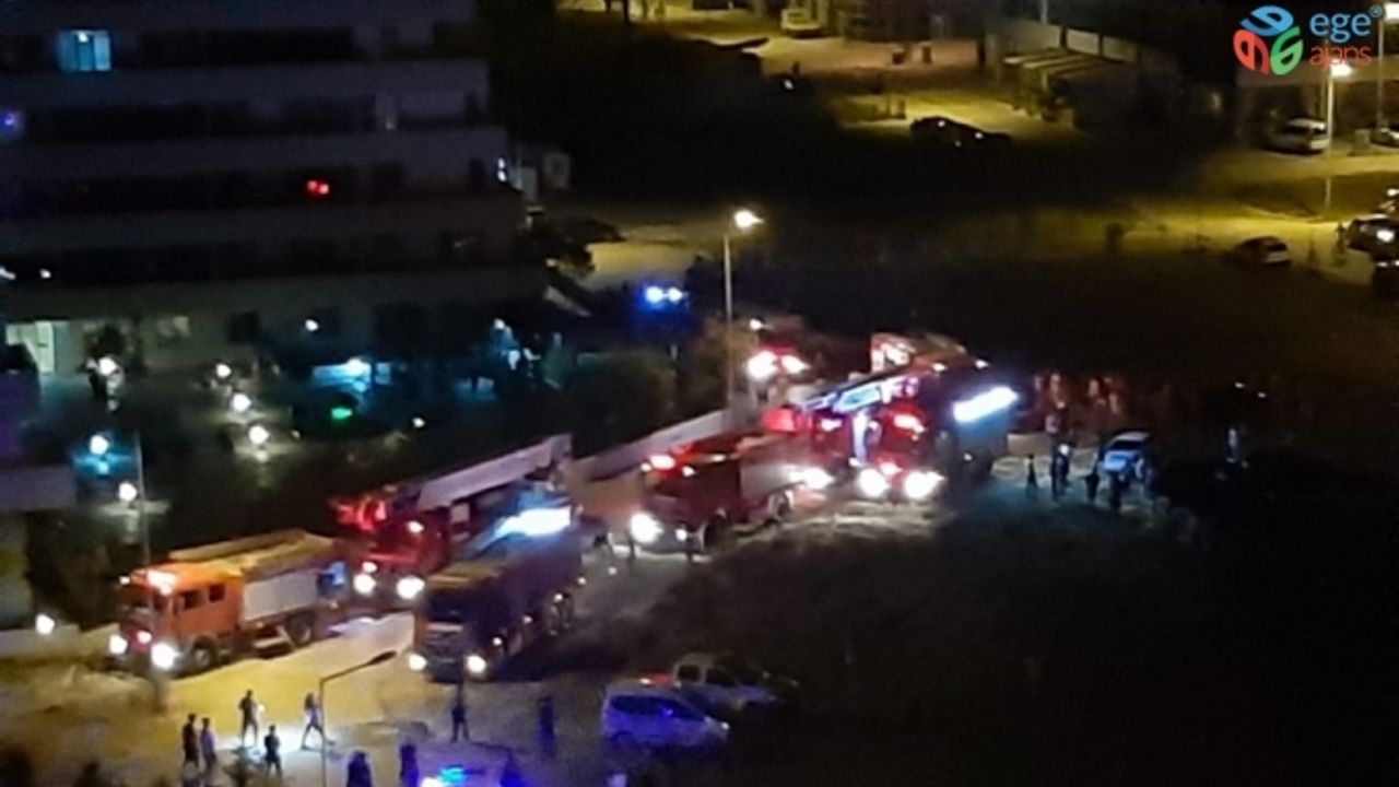 18 katlı lüks binanın çatısı alev alev yandı