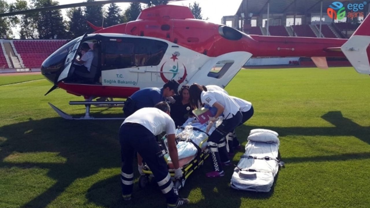 Otobüs yangınından etkilenen hasta helikopter ambulans ile Eskişehir’e sevk edildi