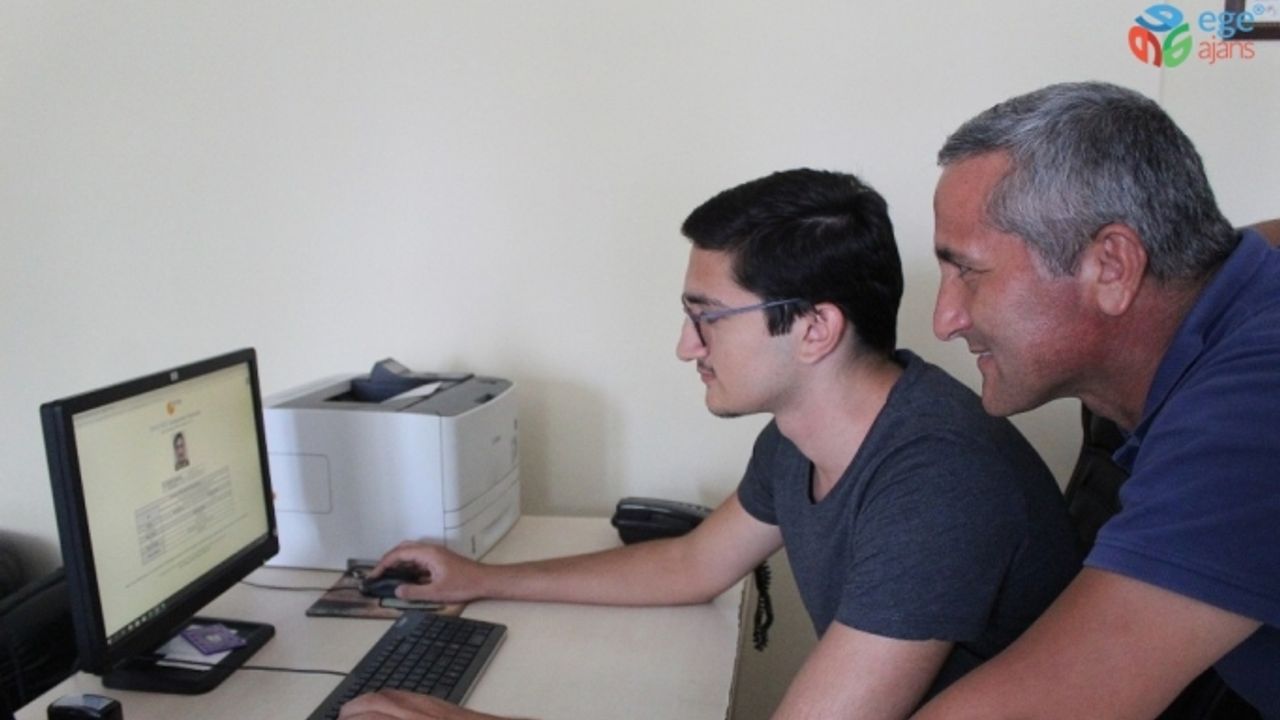 YKS eşit ağırlık şampiyonu tek tercihle Galatasaray Üniversitesi Hukuk Fakültesine yerleşti