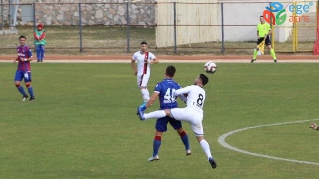 TFF 2. Lig: Niğde Anadolu FK:0- Uşakspor: 2