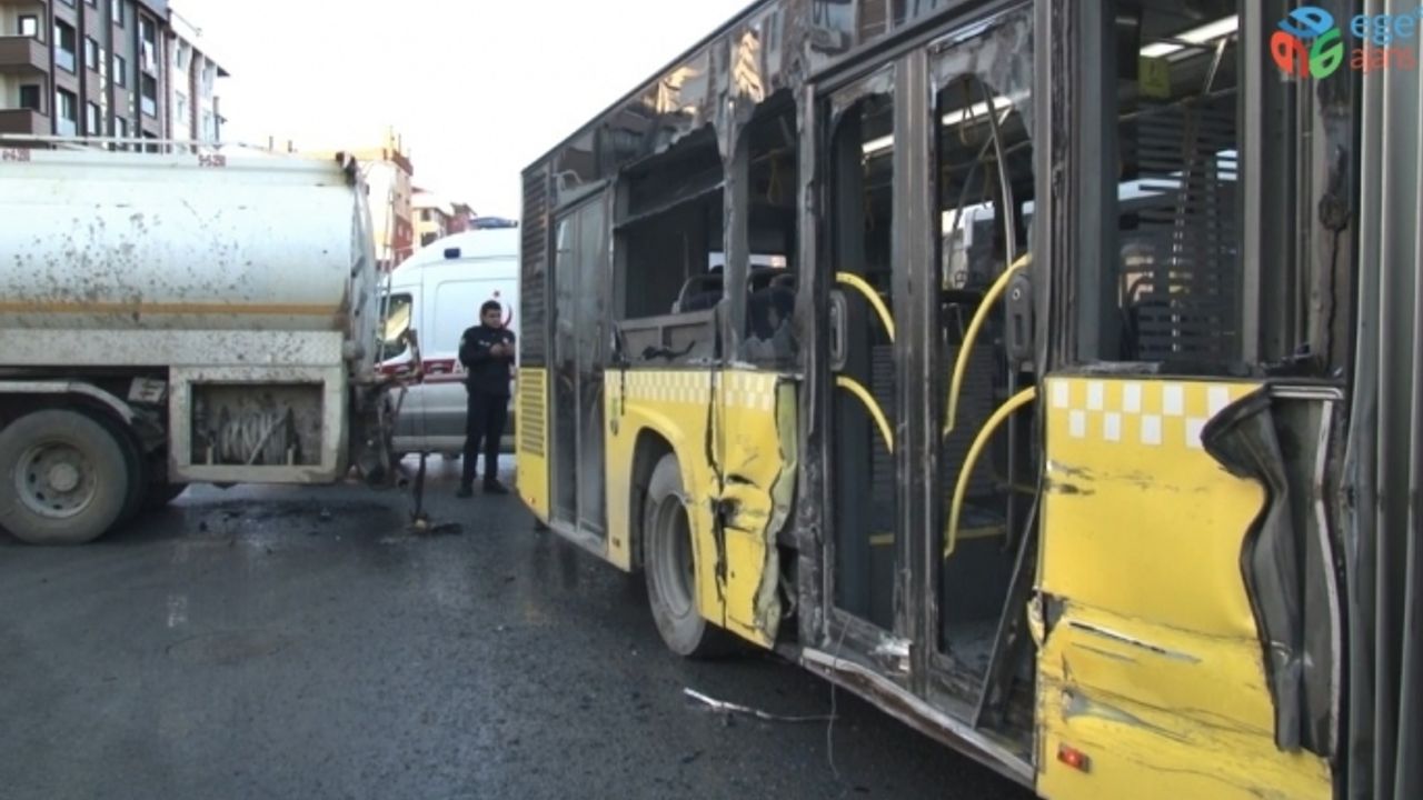 (Özel) Sultangazi’de su tankeriyle halk otobüsünün çarpıştığı kaza kamerada