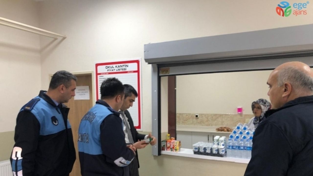 Samsun Büyükşehir zabıtası 52 okul kantininde fiyat etiketi kontrolü yaptı