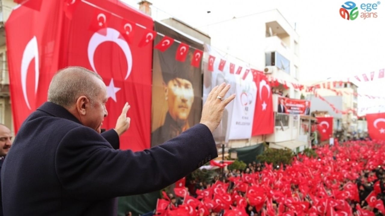 Cumhurbaşkanı Erdoğan: “Ne hizmet ediyorlar, ne de hizmet edilmesine müsaade ediyorlar"