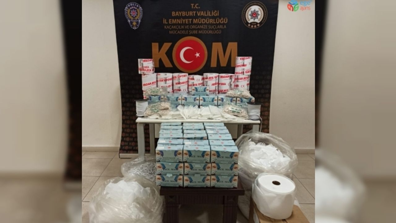 Bayburt’ta kaçak maske imalatı yapan 2 işyerinden 6 bin 194 adet koruyucu tıbbi maske ele geçirildi