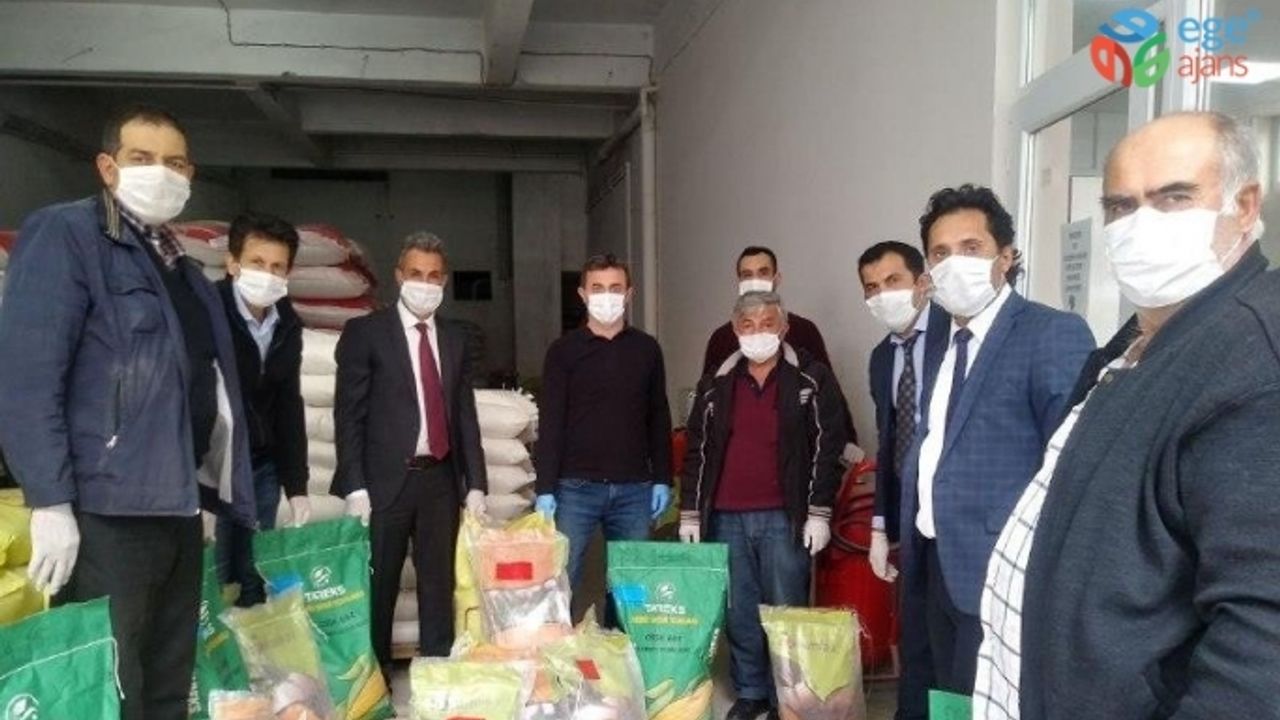 Bilecik’te üreticilerine yonca ve silajlık mısır tohum desteği