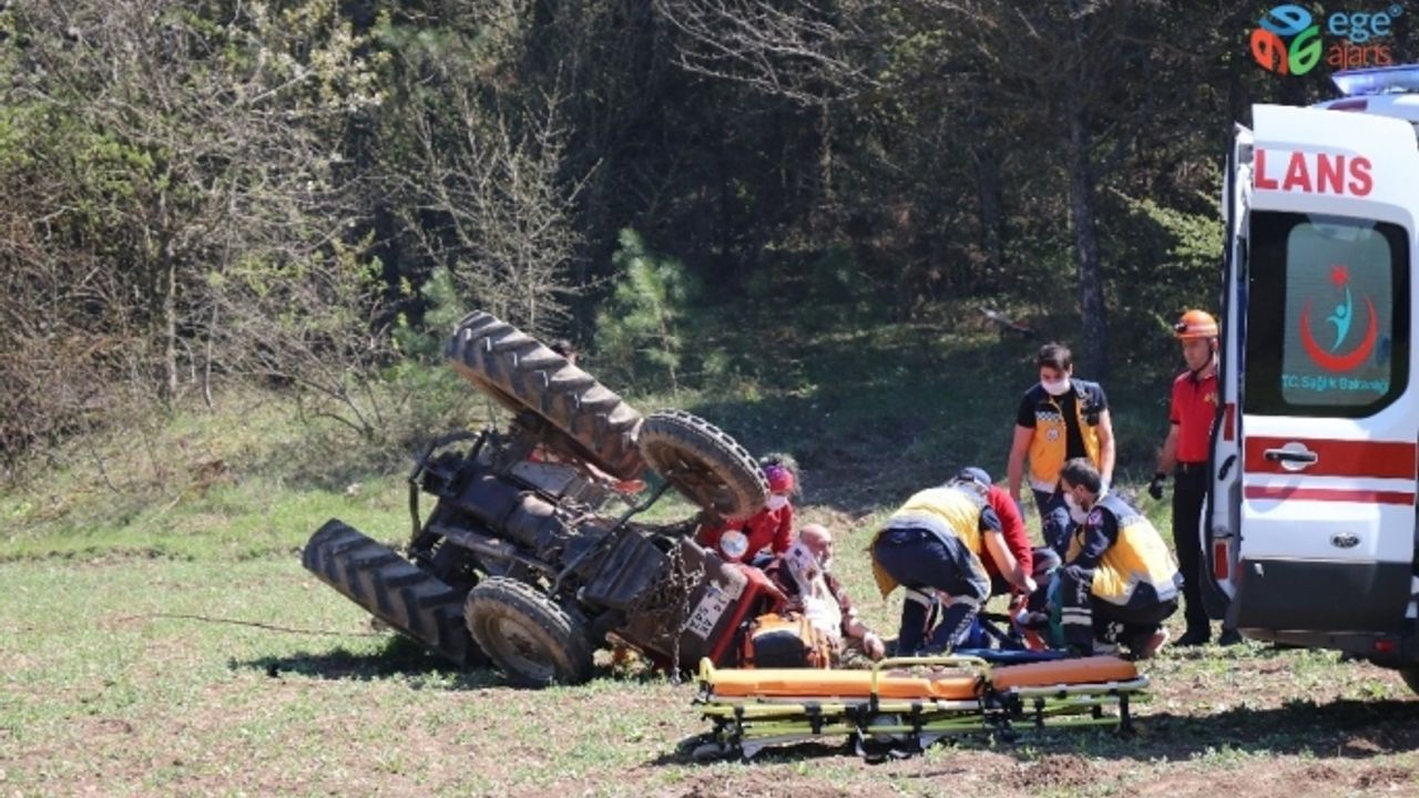 Bolu’da devrilen traktörün sürücüsü son anda yaralı kurtuldu
