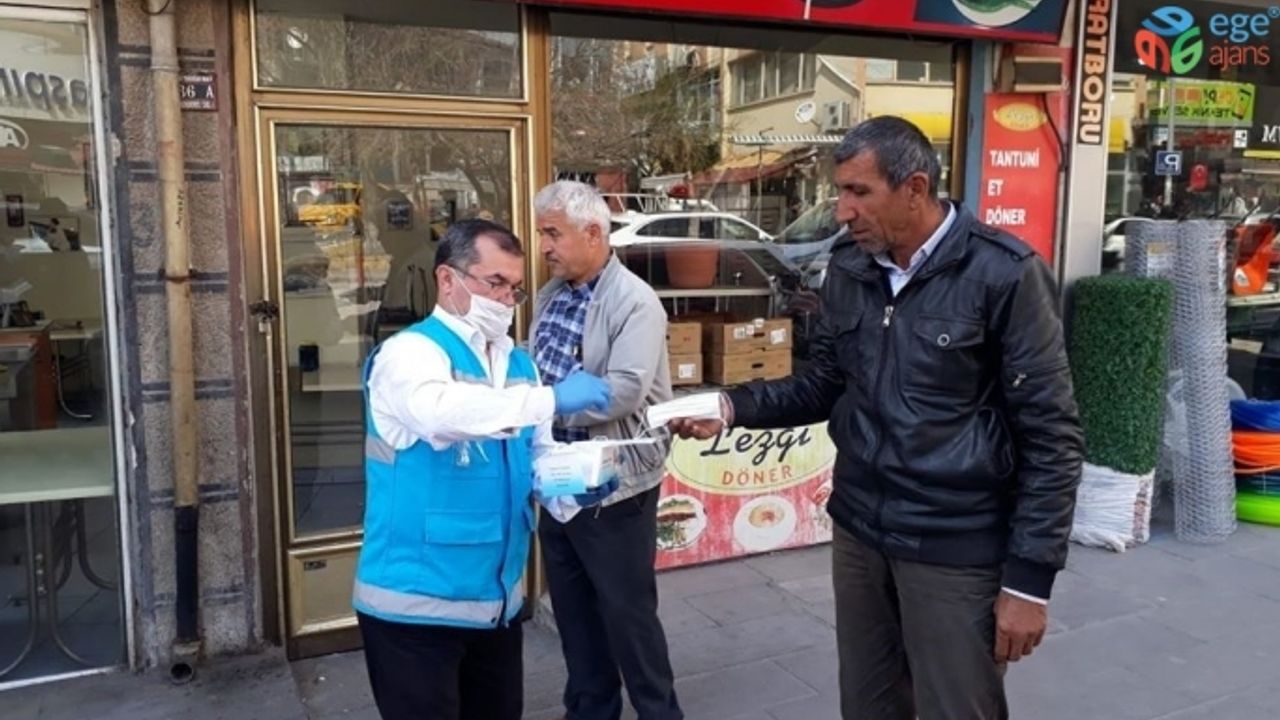Sağlık Bakanlığınca gönderilen maskelerin günlük olarak dağıtımına başlandı
