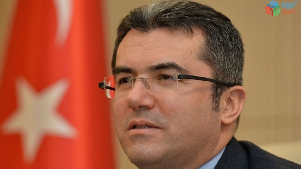 Vali Okay Memiş: “Emeğin ve emekçinin dayanışma günü kutlu olsun”