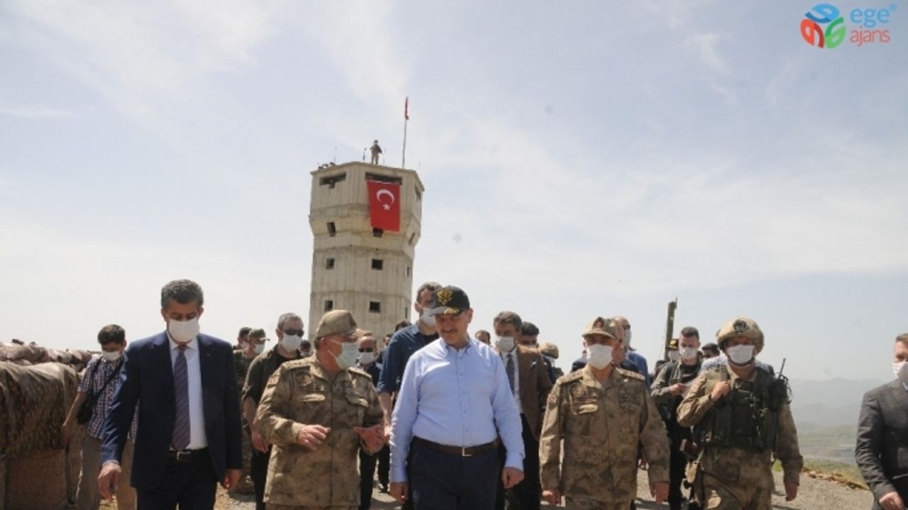 Bakan Soylu, Cudi Dağı’nda inşaatı tamamlanan kuleleri inceledi