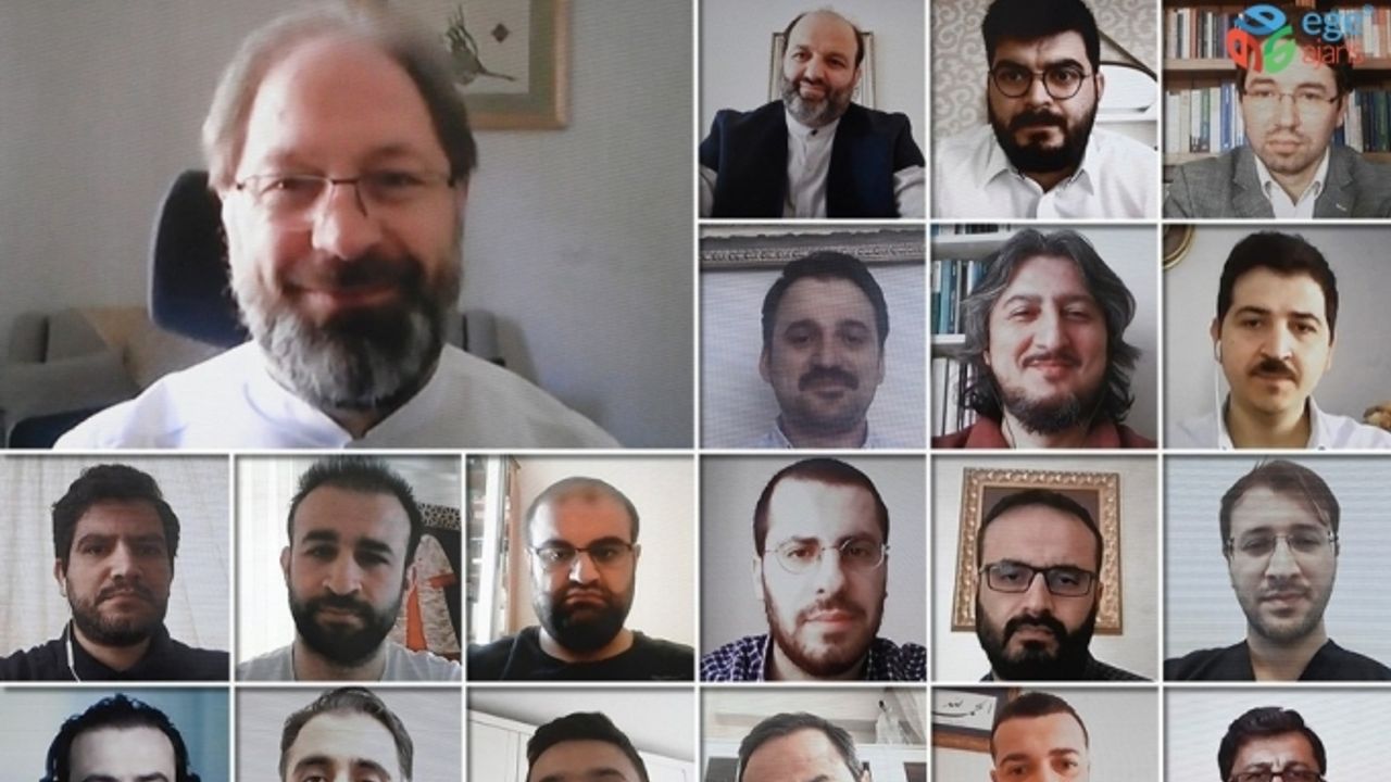 Diyanet İşleri Başkanı Erbaş: "Gençlerimiz, milletimize ve insanlığa hizmet etme idealine sahip olmalıdır”
