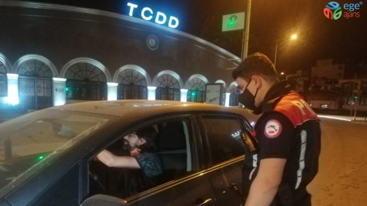 İzmir’de kısıtlama kurallarına uymayanlara 4 milyon lirayı aşkın ceza