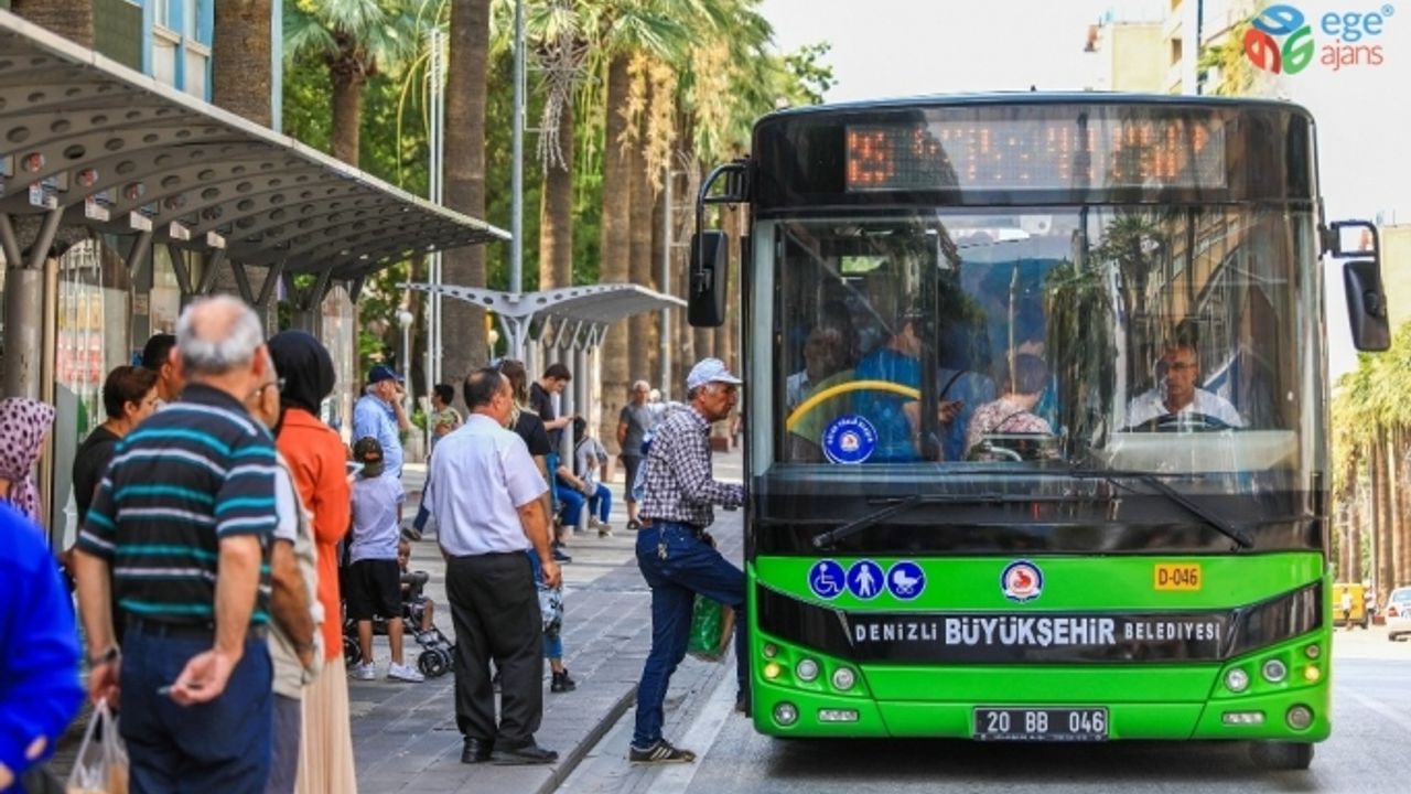Sağlık çalışanlarına ve eczacılara ücretsiz ulaşım desteği devam edecek
