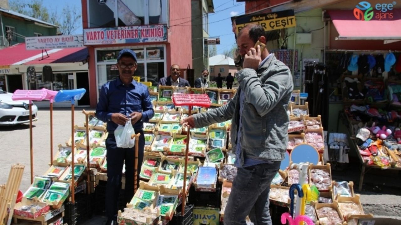 Varto’da bahar mevsimi ile birlikte tohum satışları da başladı