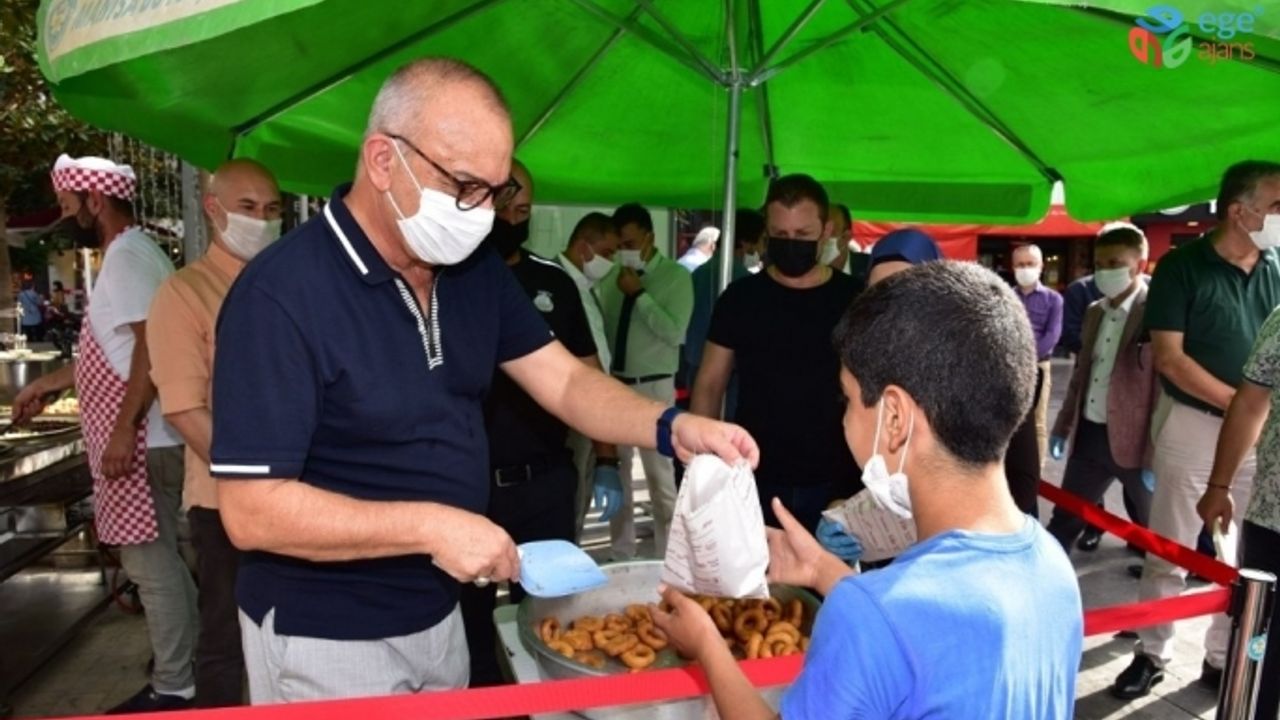 Başkan Ergün anne ve babası için lokma hayrı yaptı
