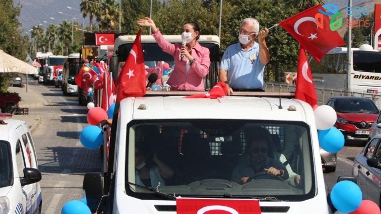 EFES SELÇUK'TA SONSUZ ÖZGÜRLÜK VE BAĞIMSIZLIK KONVOYU