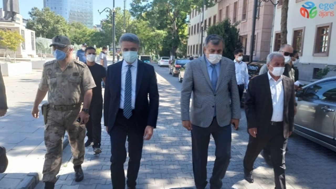 Malatya’da evinde karantinada durmayan vakalar yurtlarda zorunlu karantinaya alınacak