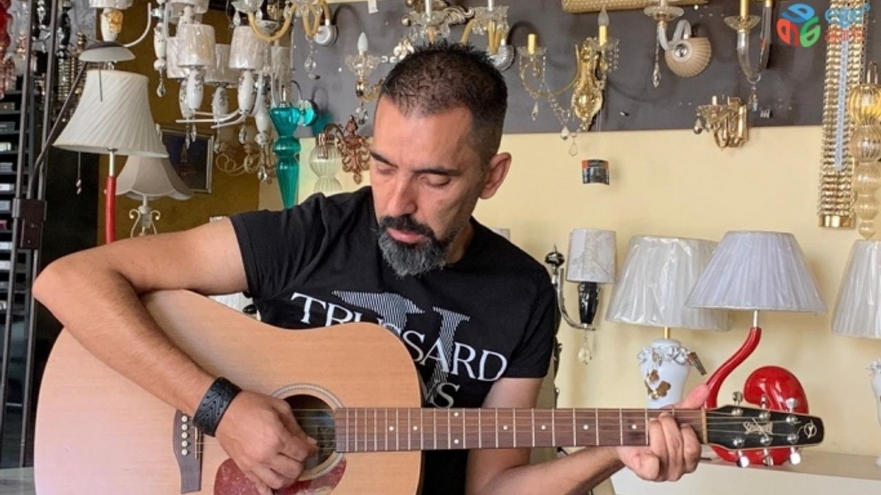 Müzik grubu kuran iş adamları Kayseri’yi çektikleri kliplerle tanıtıyor