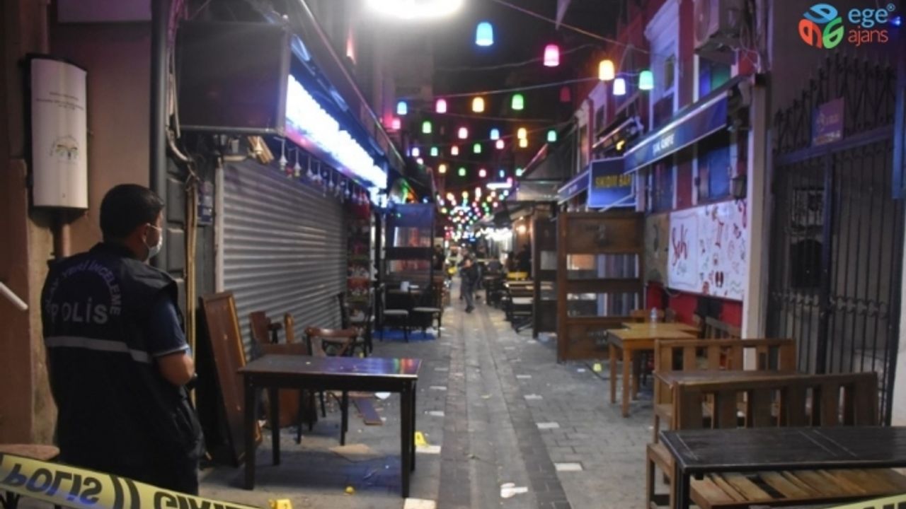 İzmir’de garsonların müşteri kavgasında ortalık savaş alanına döndü