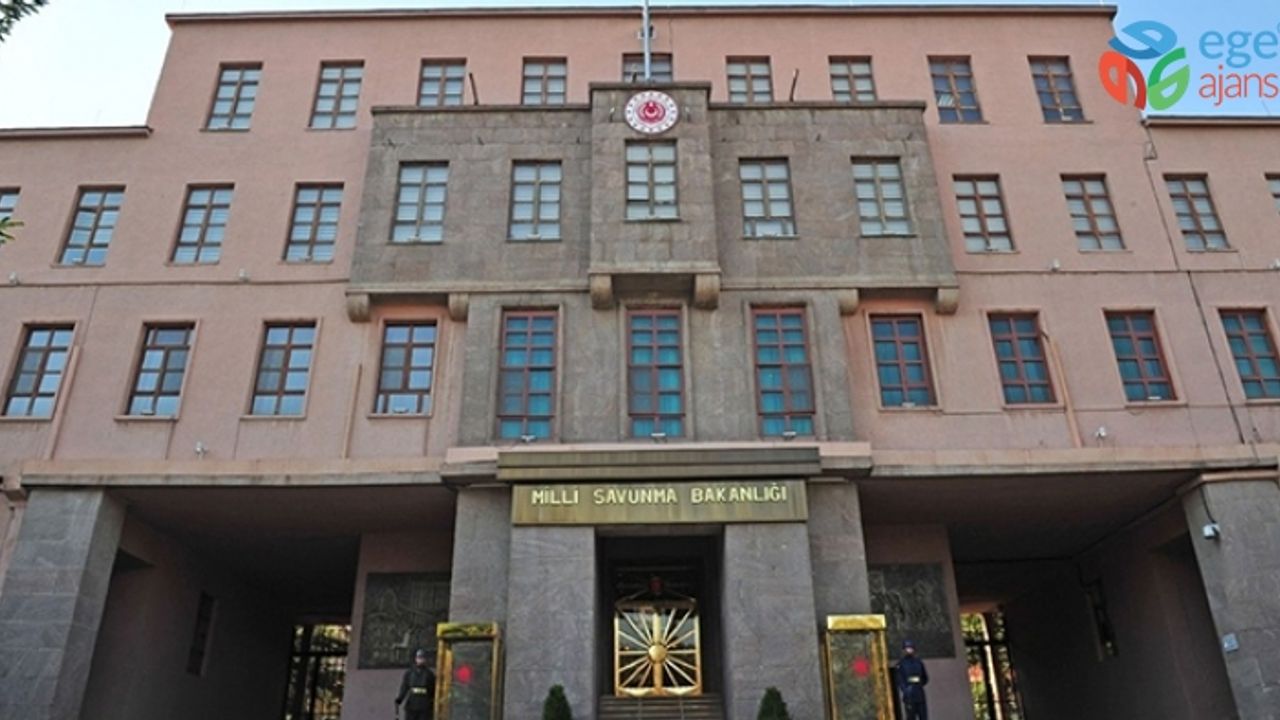 ÜLKEYE YASA DIŞI YOLLARA GİRİŞ VE ÇIKIŞ YAPMAYA ÇALIŞAN 23 ŞÜPHELİ YAKALANDI