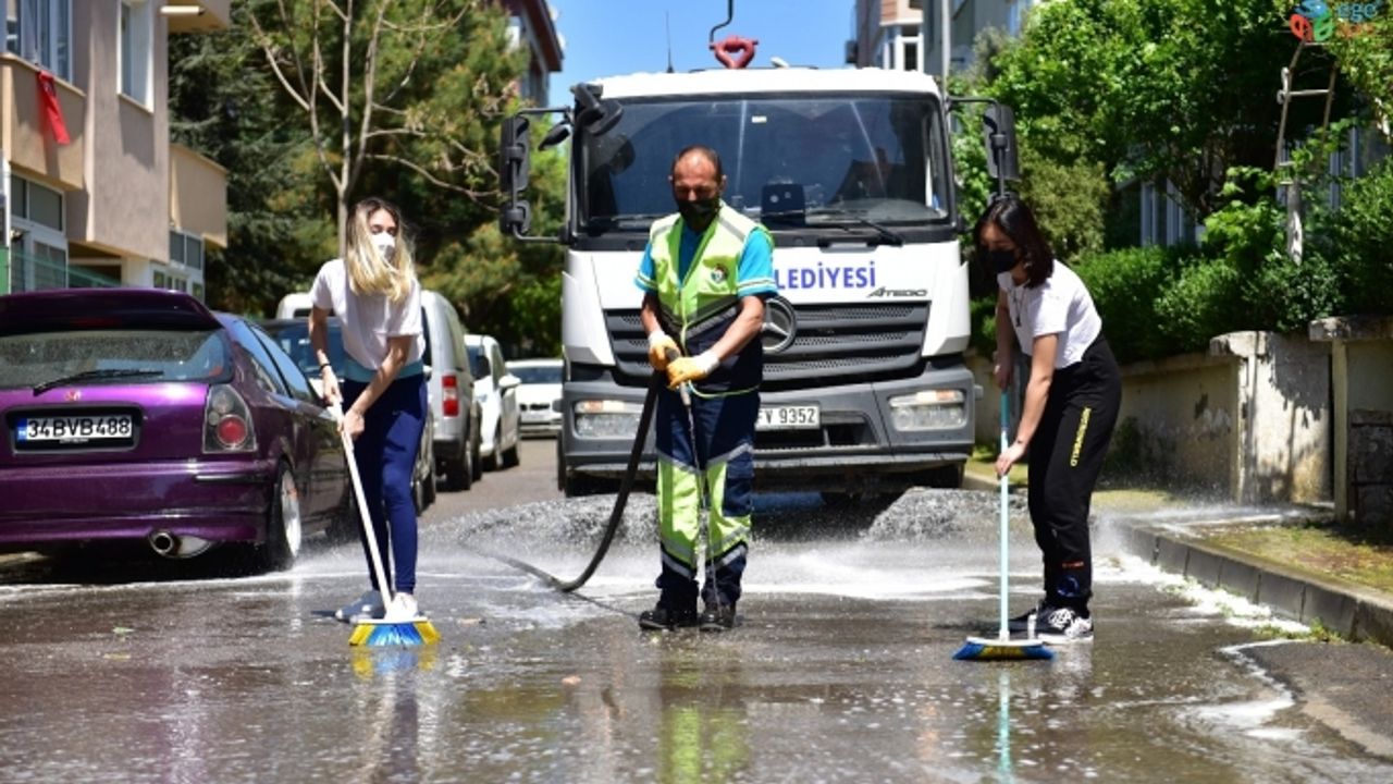 “Gör bizi Şadi abi” diyen gençlere Başkan Yazıcı sürpriz yaptı