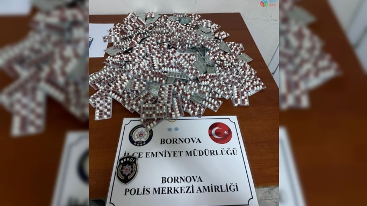 İzmir’de bekçinin dikkati binlerce uyuşturucu hapı ortaya çıkardı