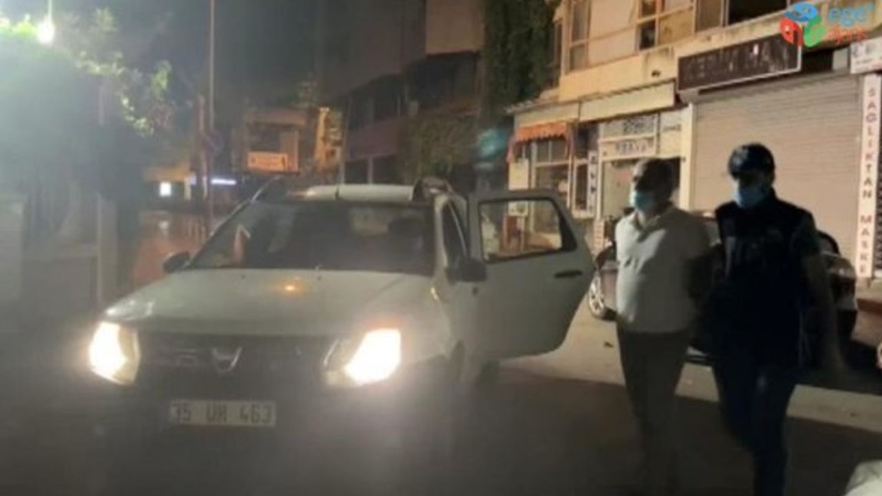 İzmir merkezli FETÖ operasyonunda gözaltı sayısı 98 oldu