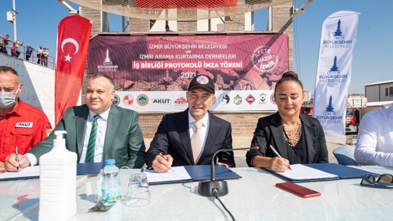 Afete hazır İzmir için 12 STK ile protokol imzalandı