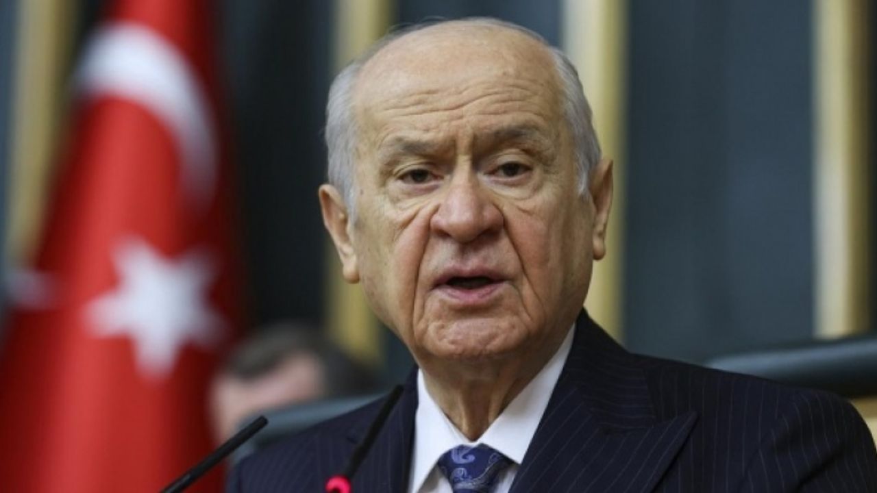 Bahçeli'den "Laiklik" çıkışı... AKP'li isme 'hastalıklı' dedi!
