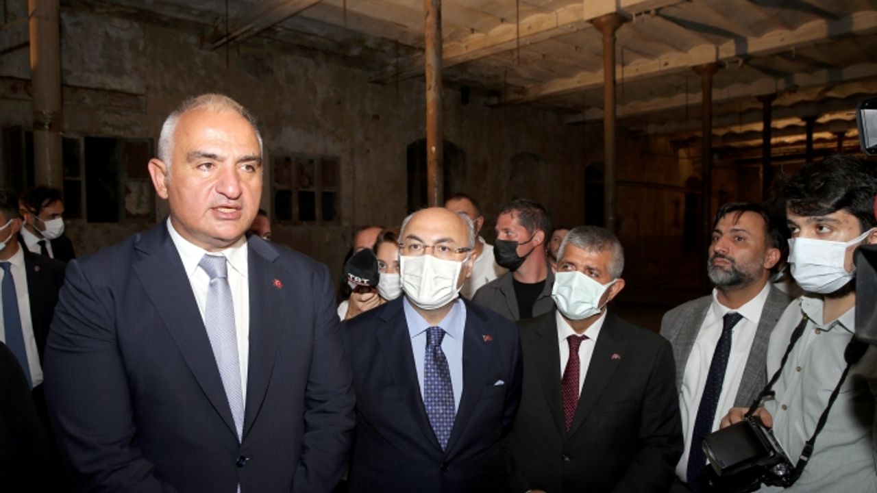 Bakan Ersoy yerinde açıkladı: Tekel Fabrikası Kültür Sanat Kompleksi oluyor
