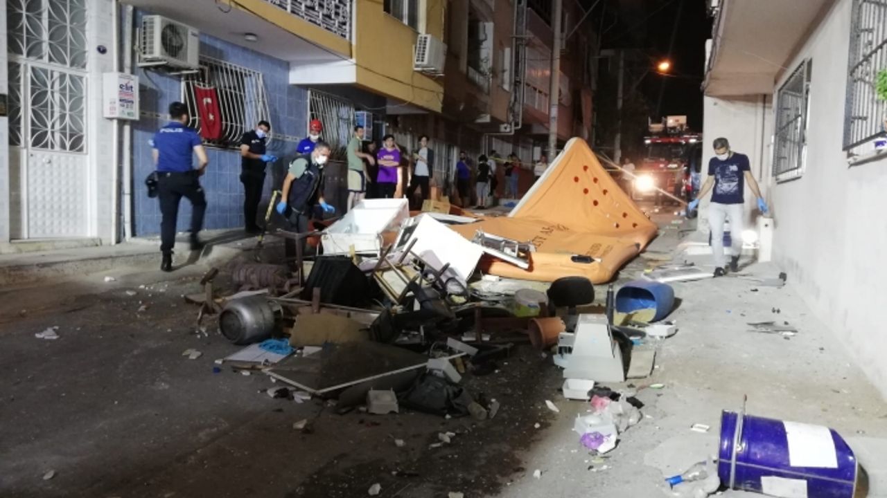 İzmir’de hareketli saatler: Evden çıkmak istemeyen kiracı ortalığı birbirine kattı