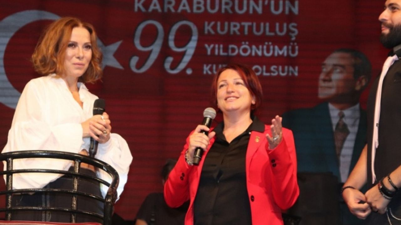 Karaburun ve Mordoğan’da 99 yıldır aynı coşku!