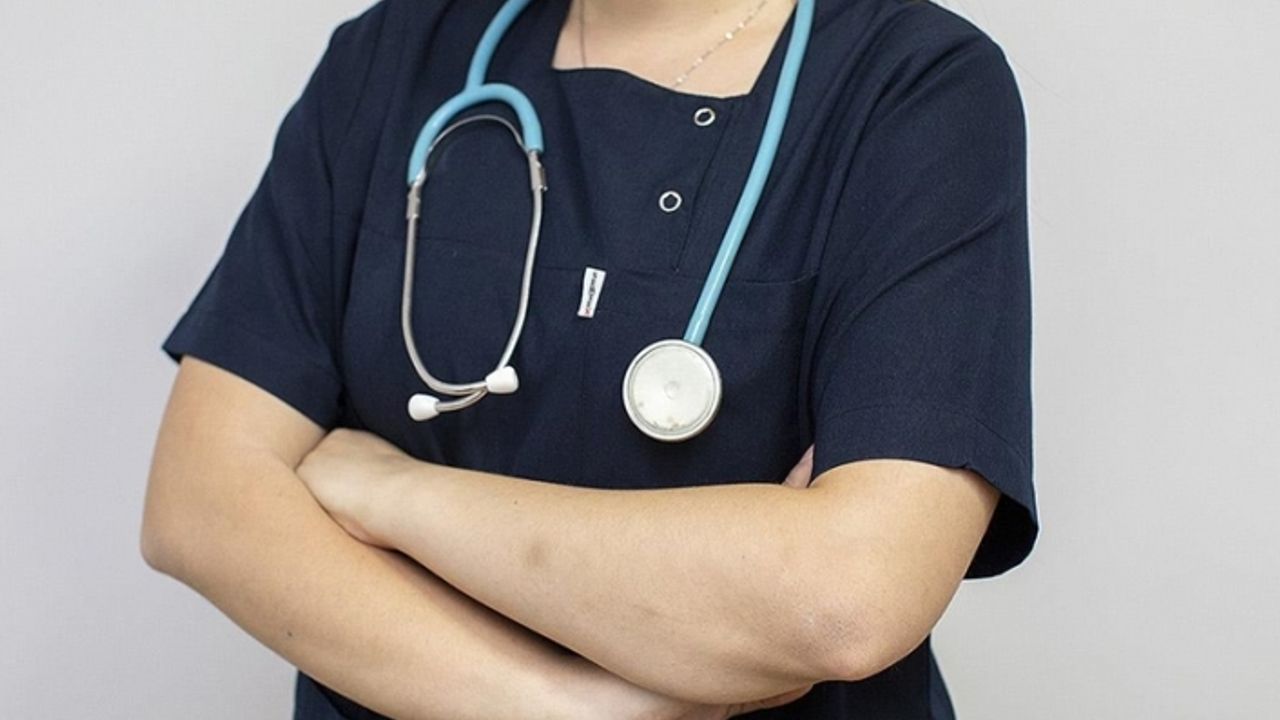 Sağlık Bakanlığı ve bağlı kuruluşlarına tabip, diş tabibi ve eczacı ataması yapılacak