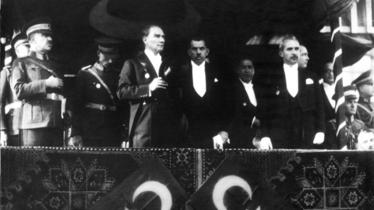 Bağımsızlık destanı, Ata'nın emaneti Cumhuriyet 98 yaşında!