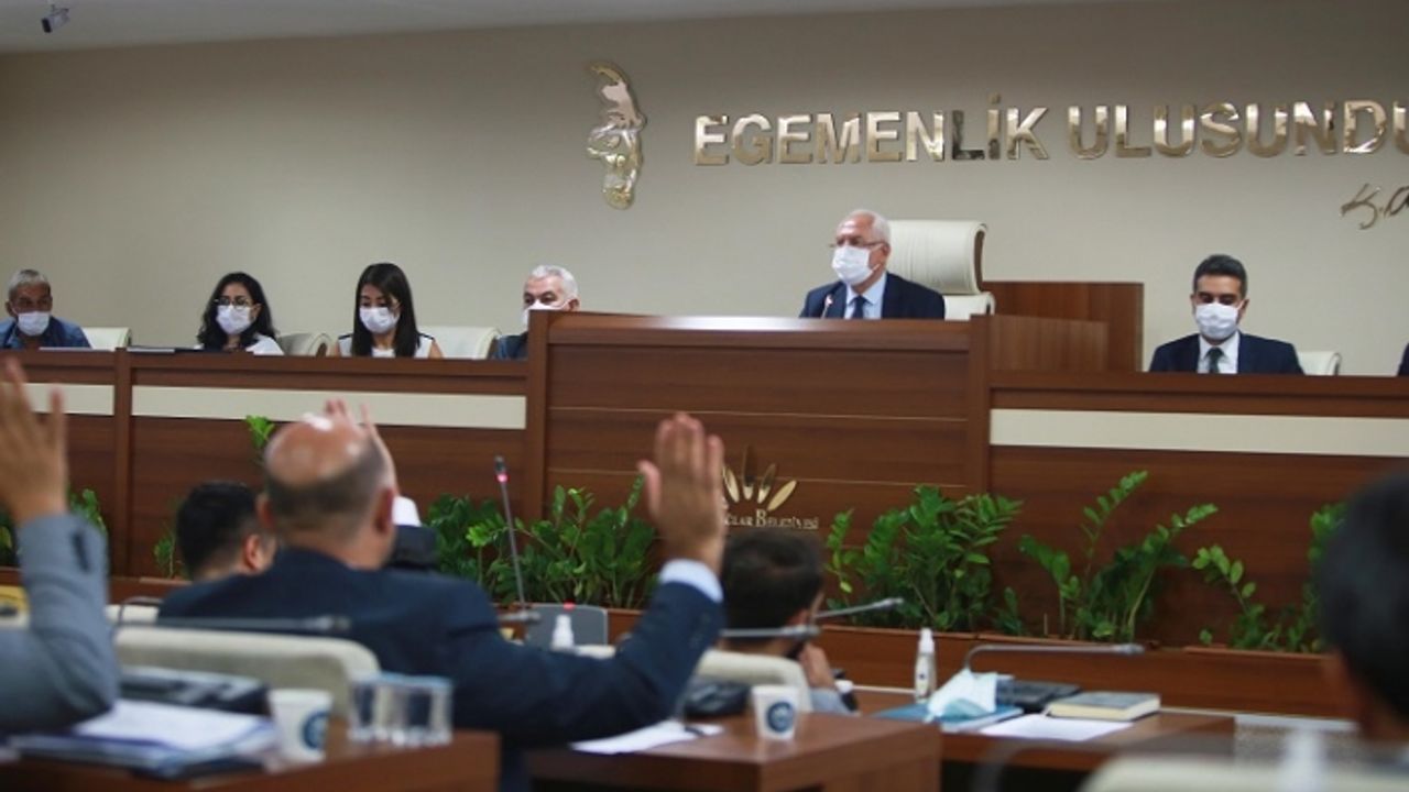 Başkan Selvitopu'ndan mecliste 'Uzundere' için kararlılık mesajı