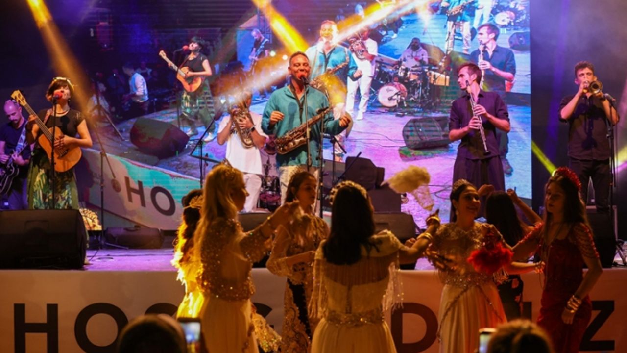 Buca'da 9. Uluslararası Balkan Festivali’ne muhteşem final