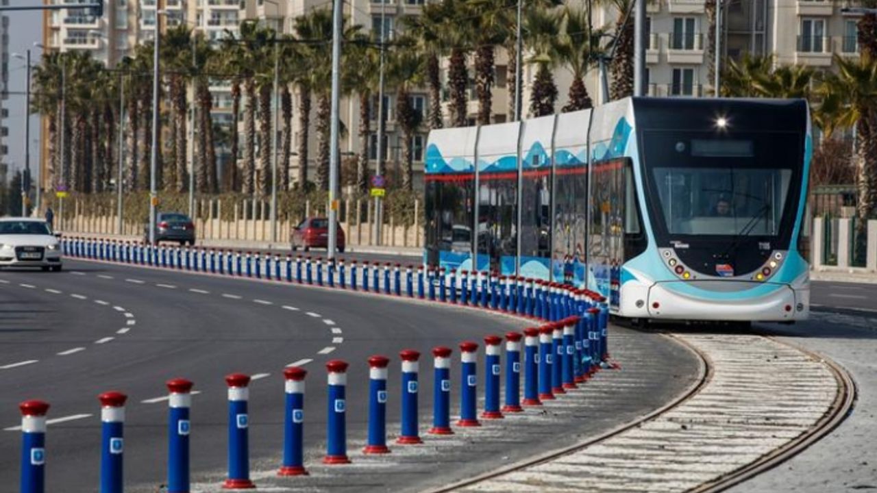 Cumhuriyet Bayramı’nda İzmir’de ulaşım yüzde 50 indirimli