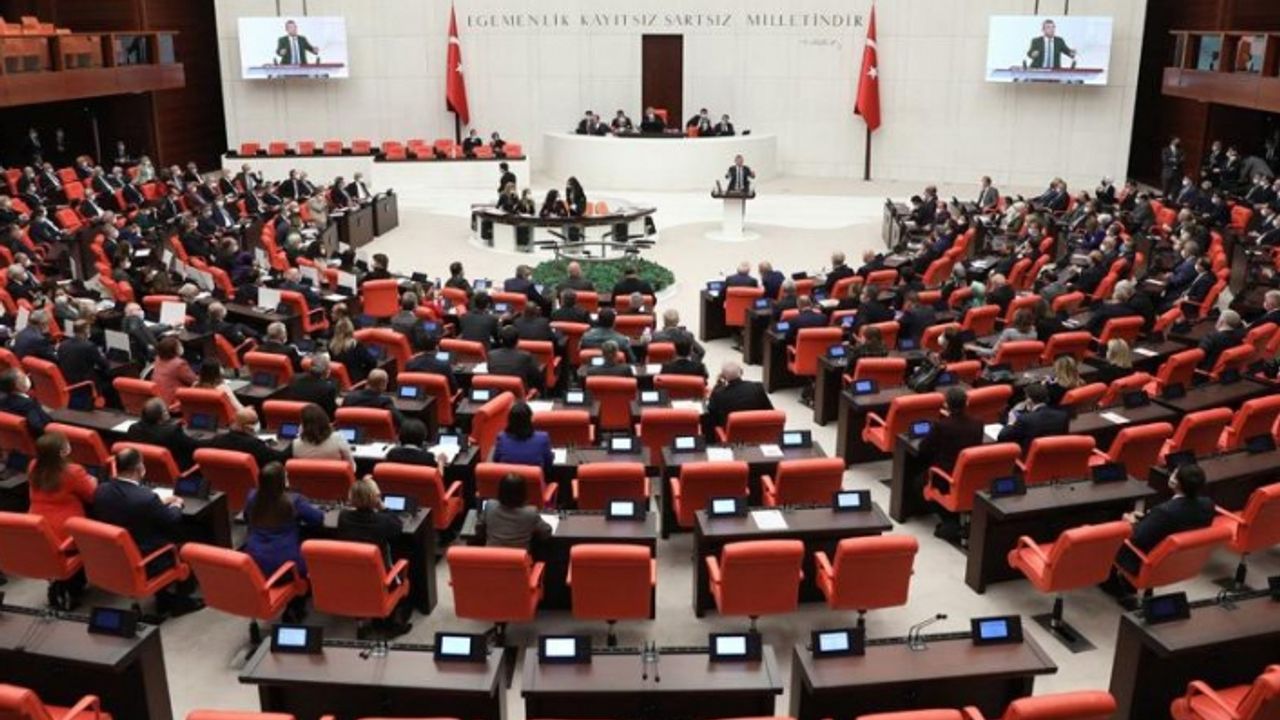 Irak, Suriye ve Lübnan tezkereleri TBMM’de kabul edildi