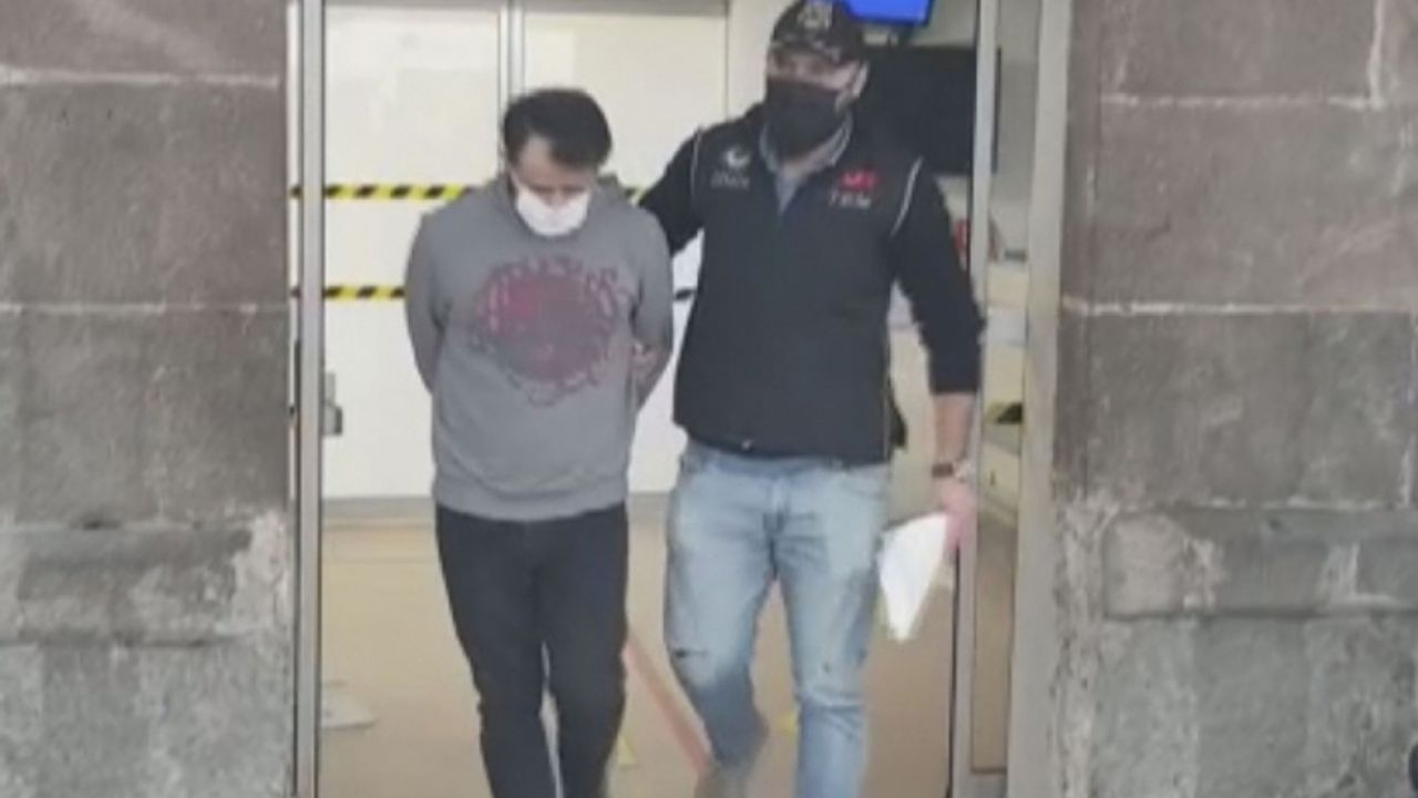İzmir'de FETÖ adına yardım toplayan 2 şüpheli tutuklandı