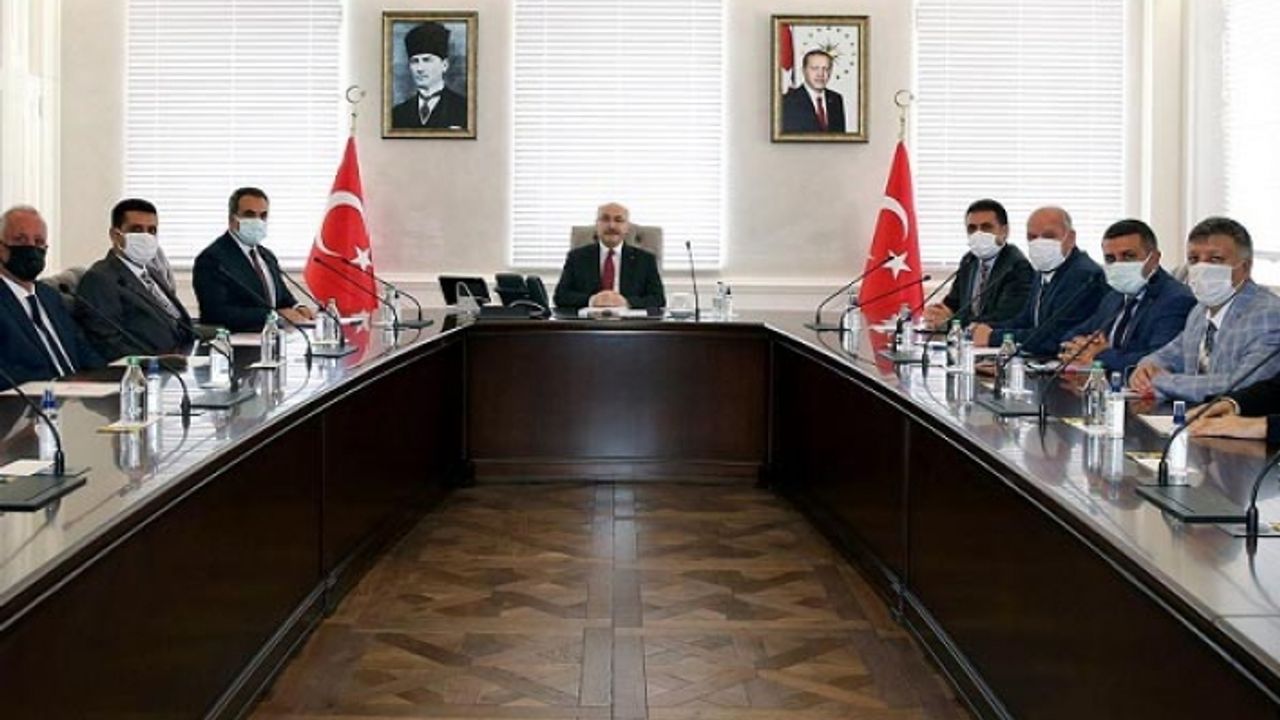 Karabağlar’da kadınlar ve gençler için Mobilya Akademisi kurulacak