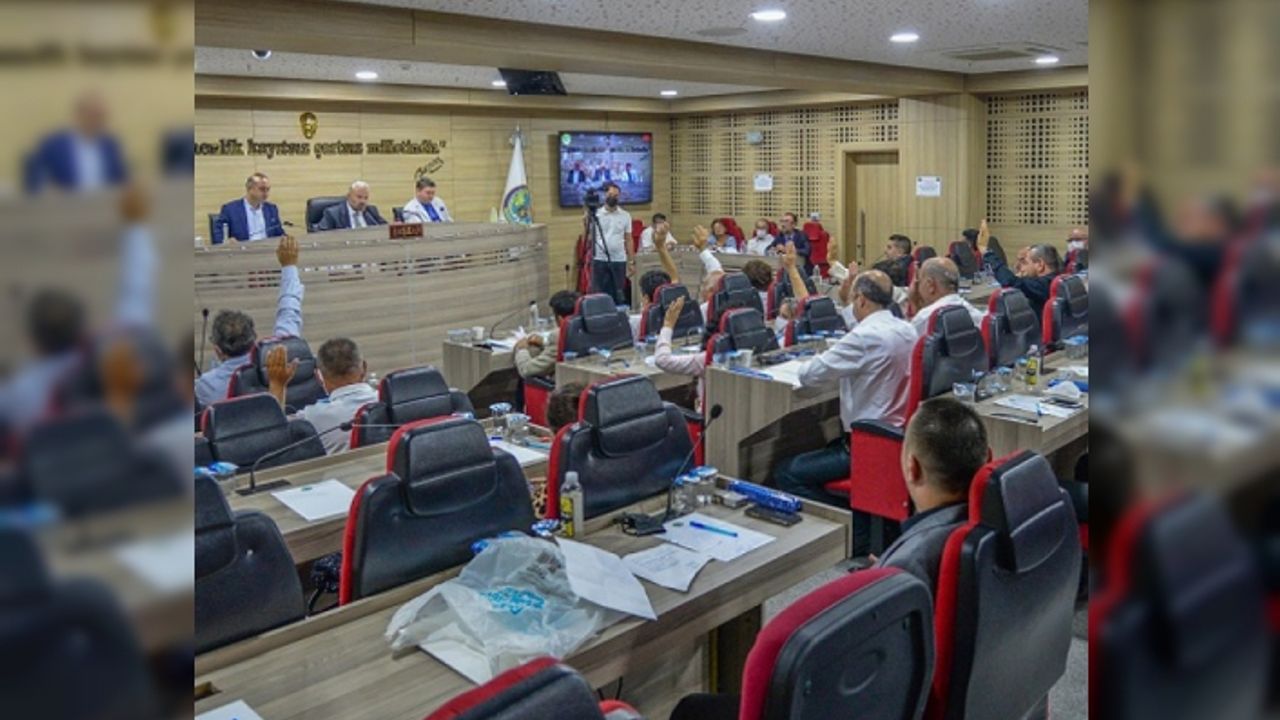Menemen’de 5 saatlik maraton gibi meclis: Dev satışın önü açıldı