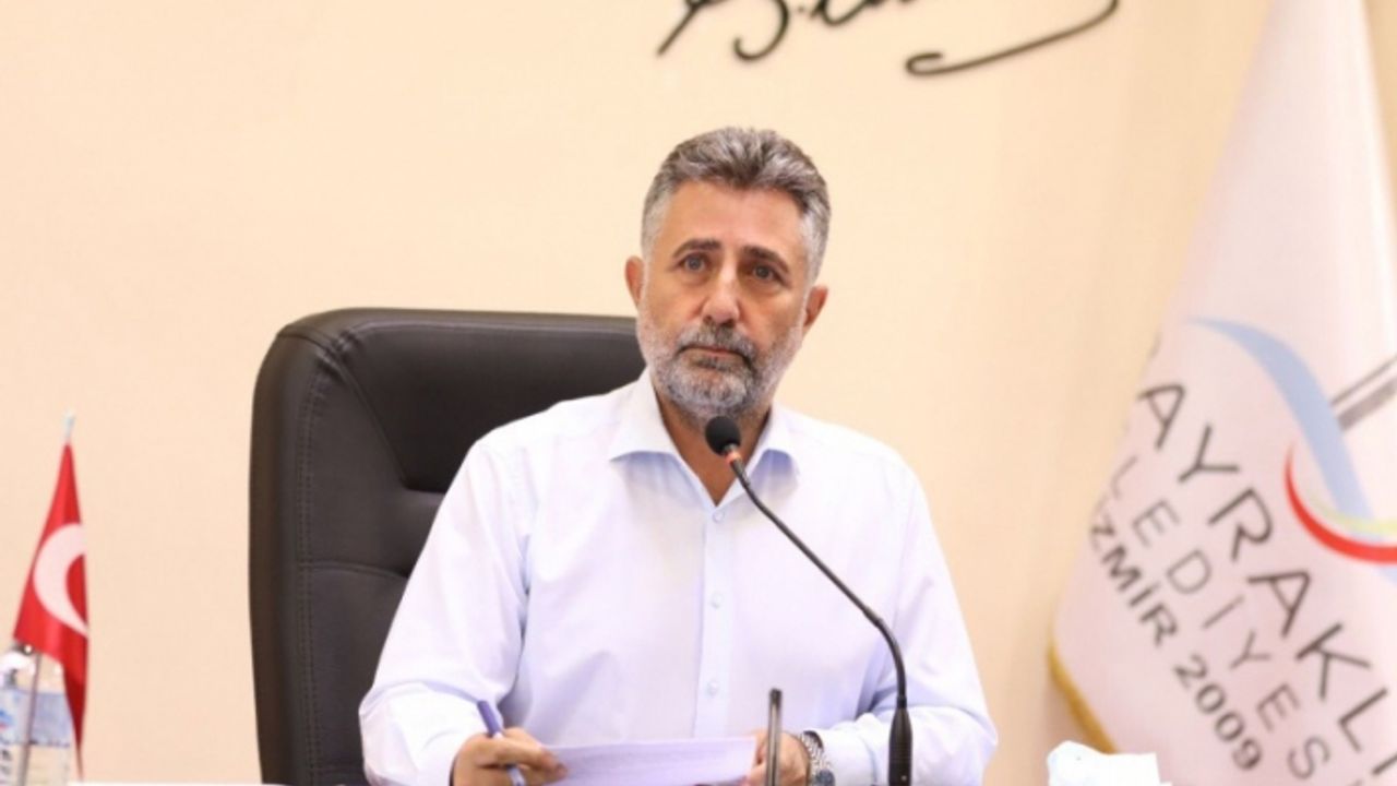 Başkan Sandal'dan o eleştirilere yanıt: Üzerimde siyasal bir kimlik var