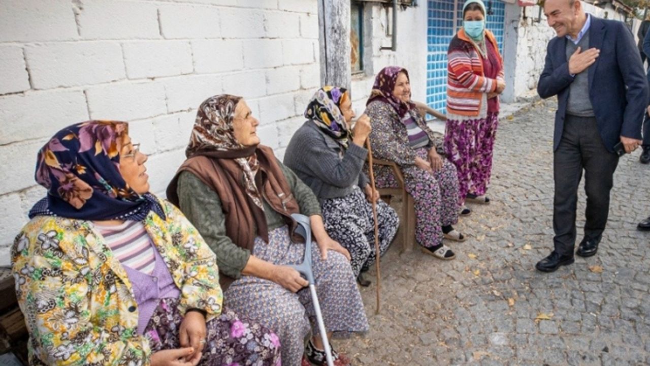 Başkan Soyer'den üreticilere çağrı: 'Kooperatif kurun ürünlerinizi alalım"