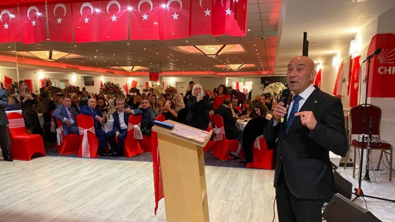 Başkan Soyer Londra’da Cumhuriyet Balosu’nda konuştu: Değişimin kıyısındayız
