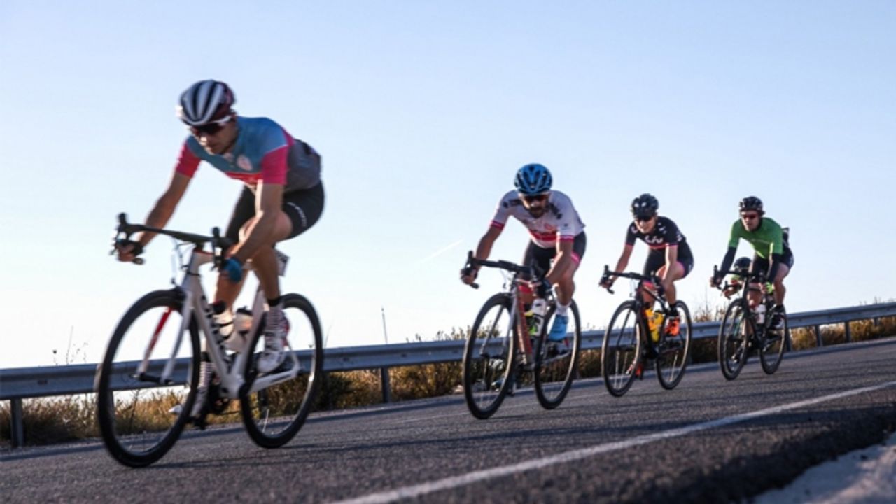 Binlerce bisiklet tutkunu Çeşme'de pedal çevirecek