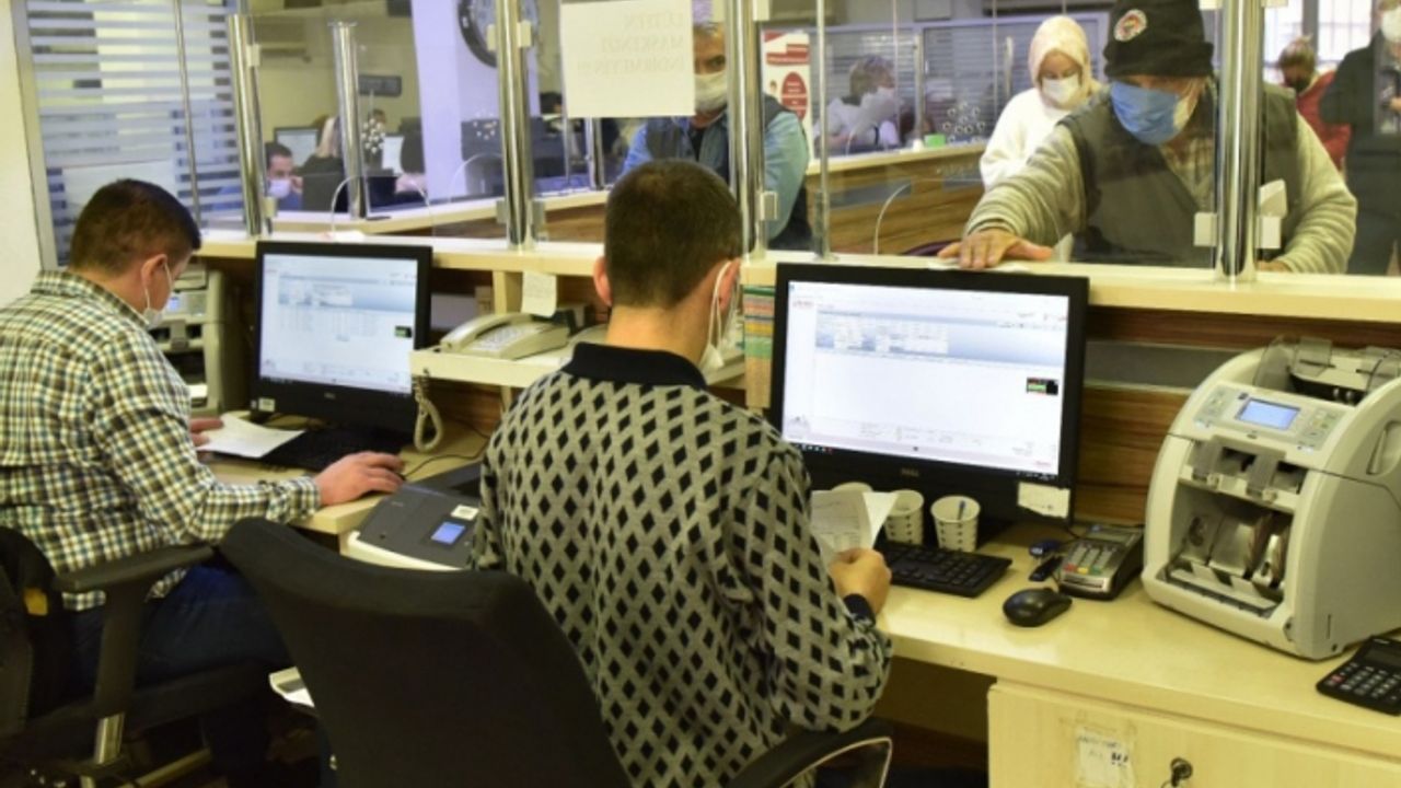 Bornovalılara vergi ödeme kolaylığı: Hafta sonu vezneler açılacak